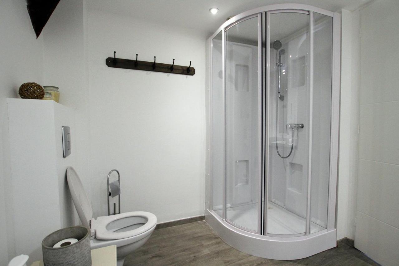 Les Bories In The City - Bed & Breakfast Сарла-ла-Канеда Экстерьер фото